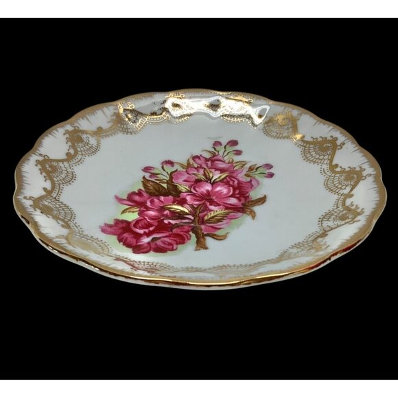 Royal Crown Vintage Floral Tea Cup & Saucer Set - Hand-Painted Porcelain With Go - Picture 2 of 5